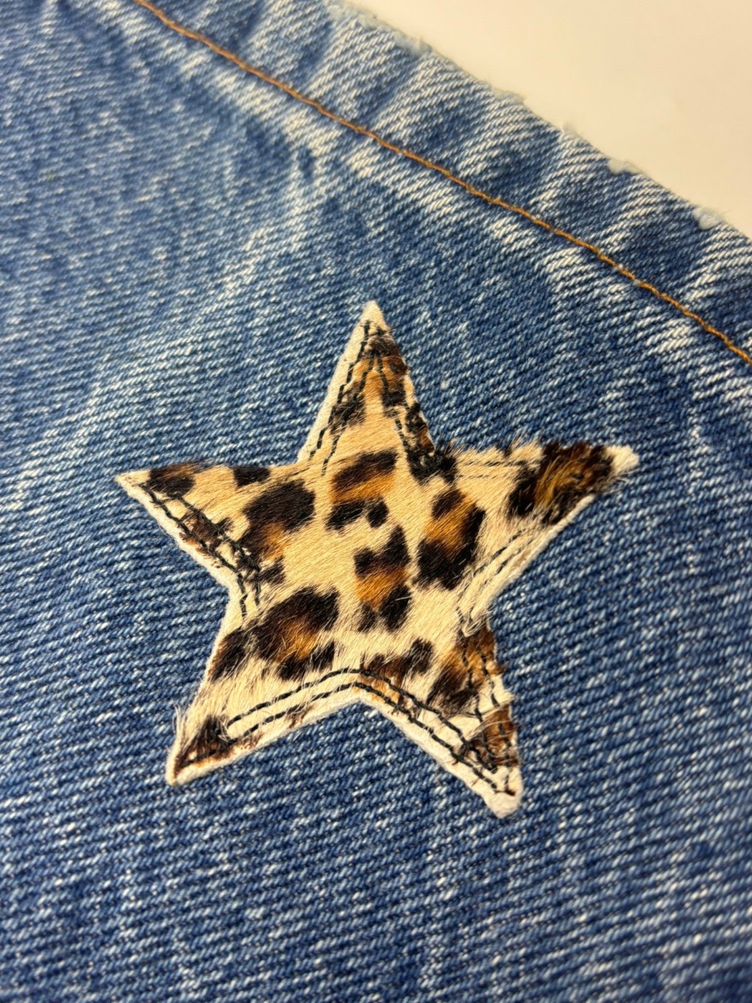 Chrome Hearts Cheetah Star Patch Levi's Denim Jeans
