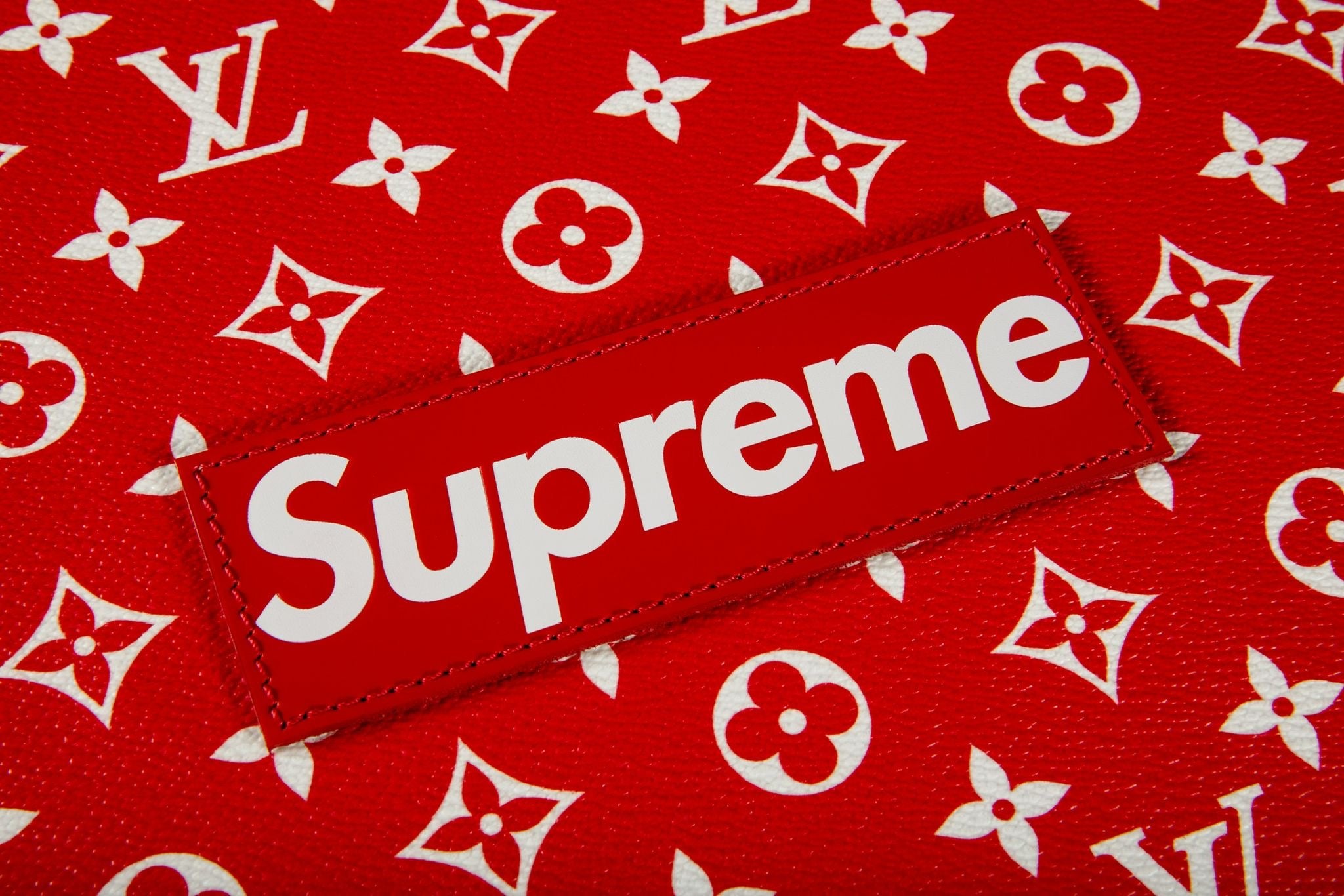 2017 Supreme x Louis Vuitton Red Monogram Trunk Set of 2